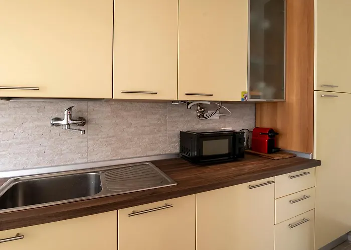 Chiwi's Appartement Vado Ligure